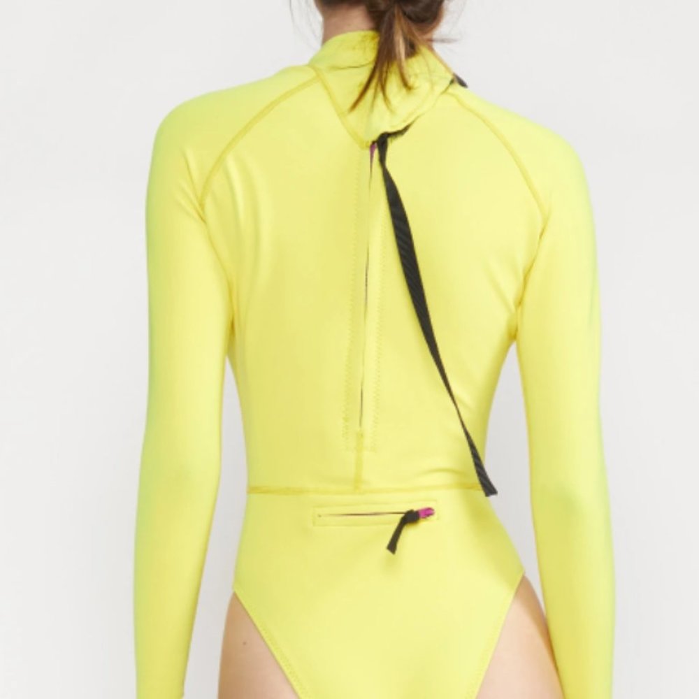 Iso Cynthia Rowley Victoria Wetsuit Size Small Gem